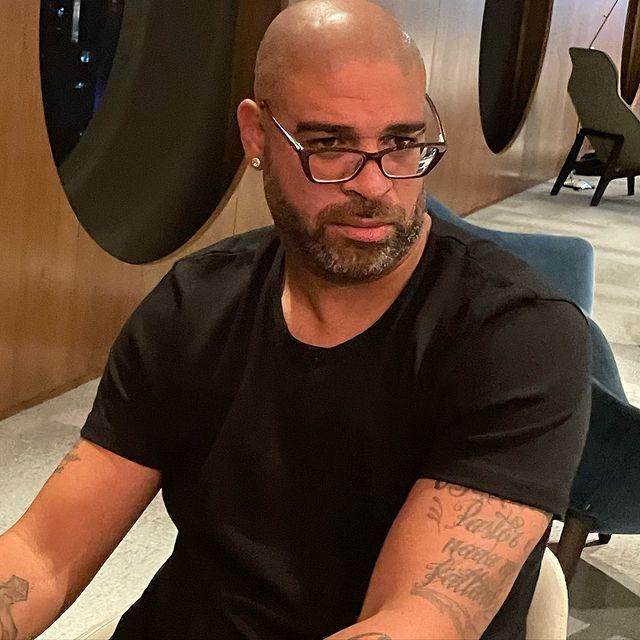 APP下载-阿德里亚诺40岁大寿 罗纳尔多卡卡祝他生日快乐！